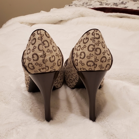 Guess high heels - Picture 3 of 8
